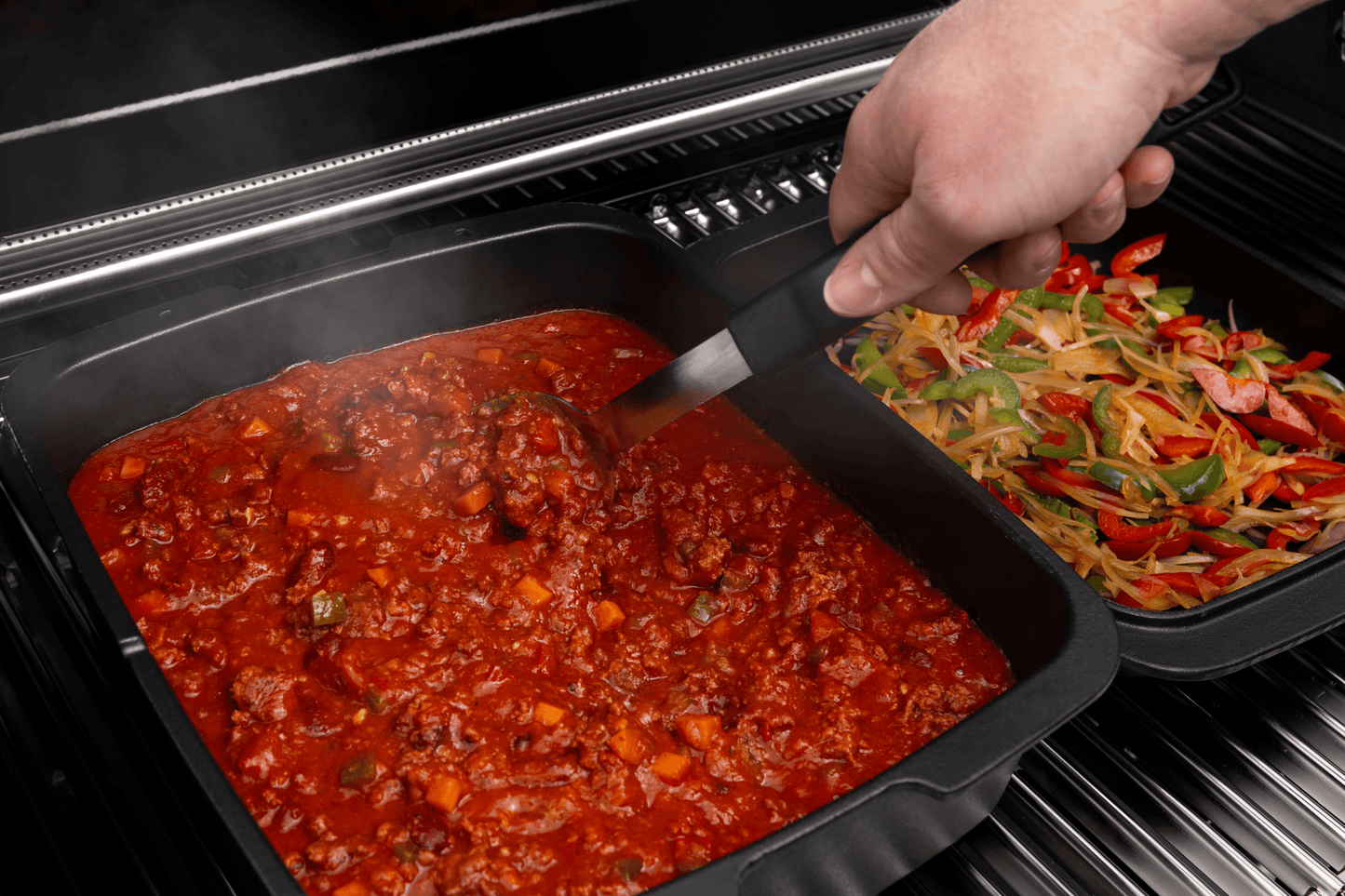 Broil King - CAST IRON DUTCH OVEN