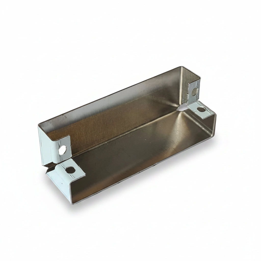 BIC BRACKET KICK PLATE 90 DEG